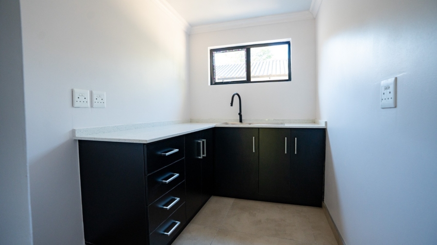 4 Bedroom Property for Sale in Wilkoppies North West